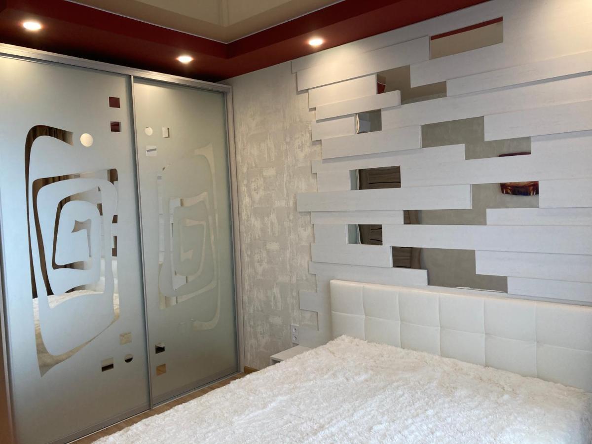 Omega 6 Apartment Odesa Exterior photo