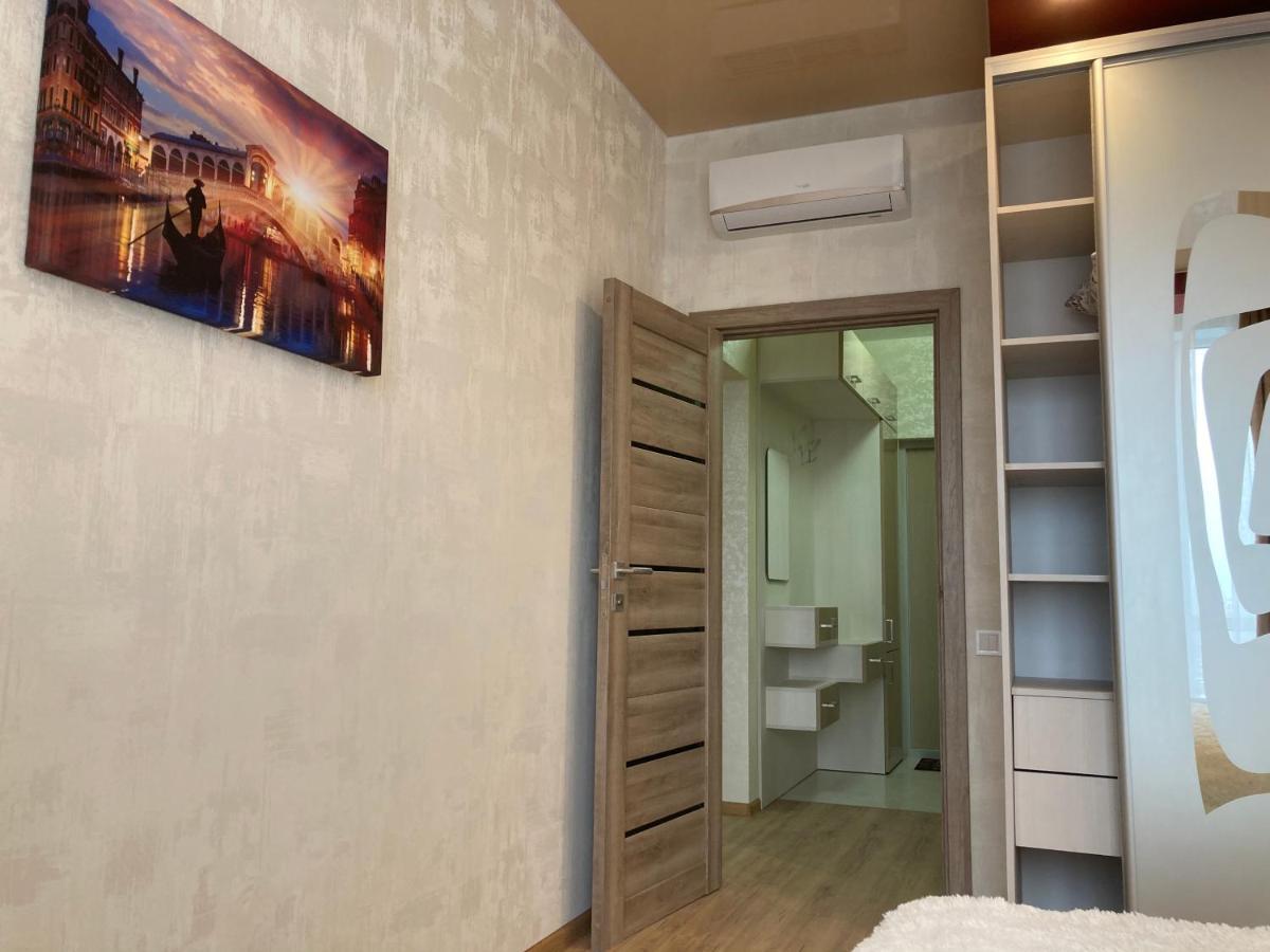Omega 6 Apartment Odesa Exterior photo